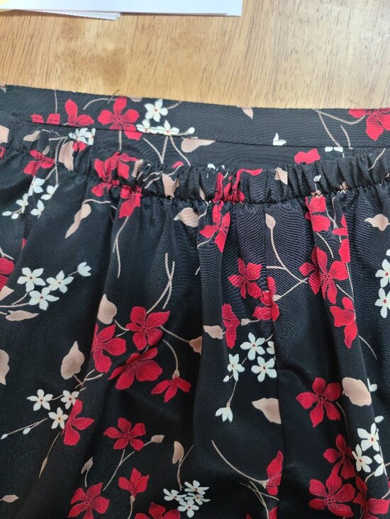 Jacqueline Smith  Classic Skirt - Picture 4 of 4